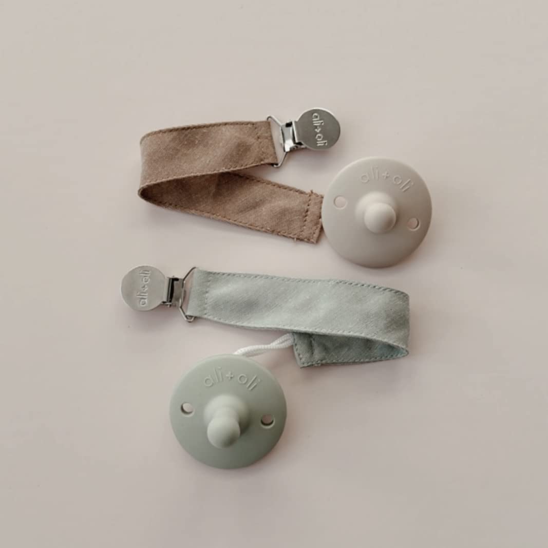 Pacifier Bundle - Silicone Pacifiers, Pacifier Clips & Carry Case